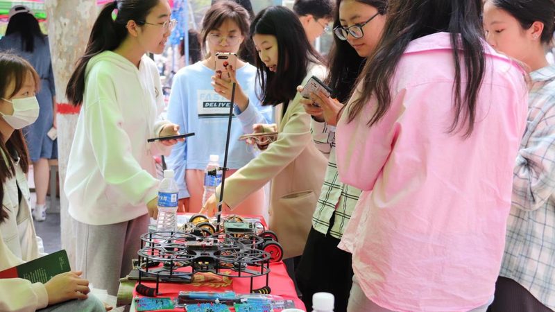 企业智能客服平台定制开发的必要性解析